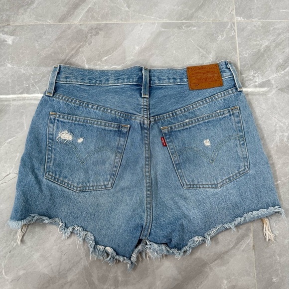 Women’s Levi’s 501 Distressed Ripped Button Fly Jean Shorts 100% Cotton Size 27 - Picture 8 of 16